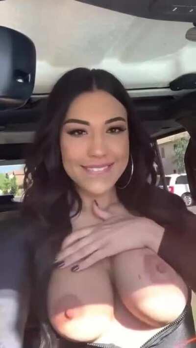 Rainey james 😍 Free Mega folder of her >> b.link/raineymega