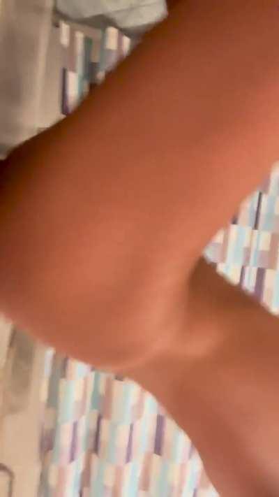 Showing off my small body, Do you think its hot enough or nah