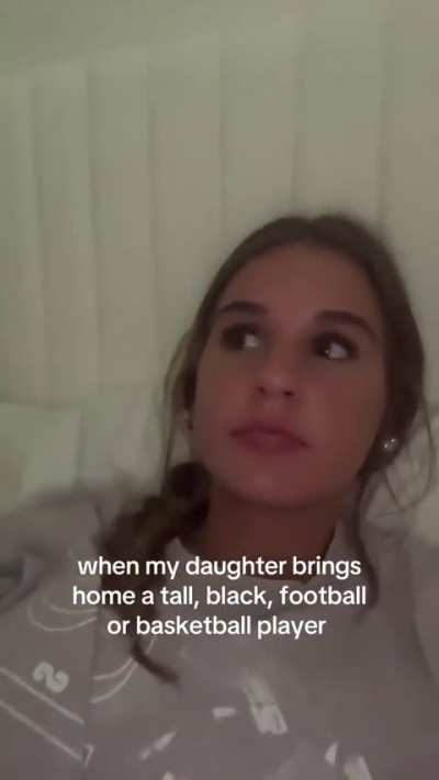 White Queen Teaching Her Little White Princess Very Well‼️👸🏼👸🏼