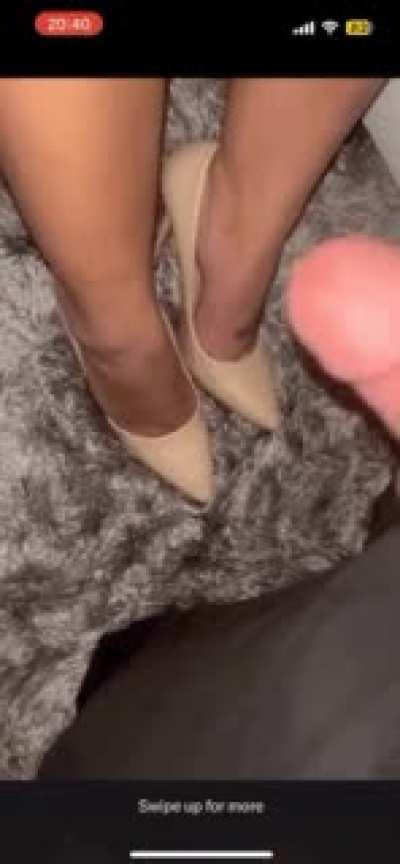 One of her sexy nude heels 😍🥵