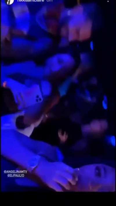 Looks like Angeliners made it out to Pauly's show tonight