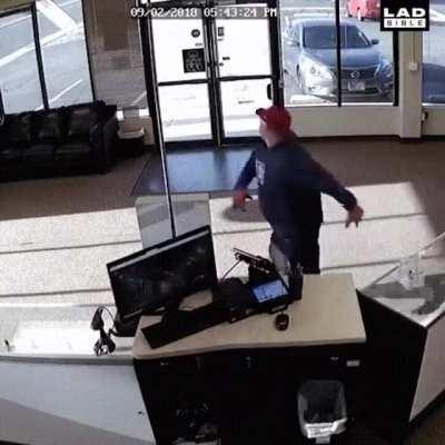 Robbery fail