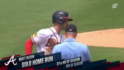 [Highlight] [Highlight] Matt Olson goes back-to-back with Austin Riley to make it 9-1, chasing Lucas Giolito out of the game.