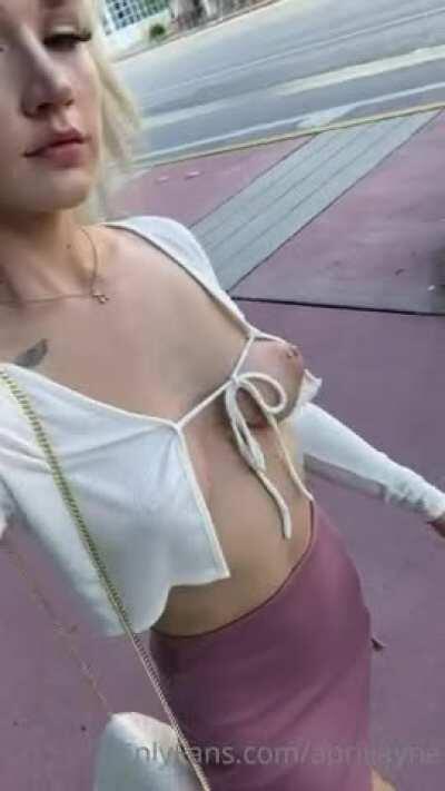 Letting Strangers Have A Squeeze And Taste 👅