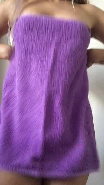 18 year old boobs bounce the best, don’t you think? 😝 [drop]