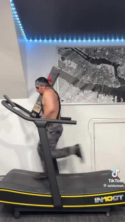 BOSS, get off tik tok we have nukes to build!