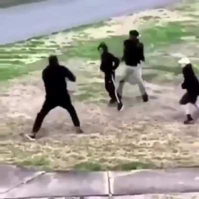 Nah why he started dancing after 😭