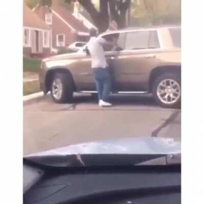 Guy gets his leg broken by his victim