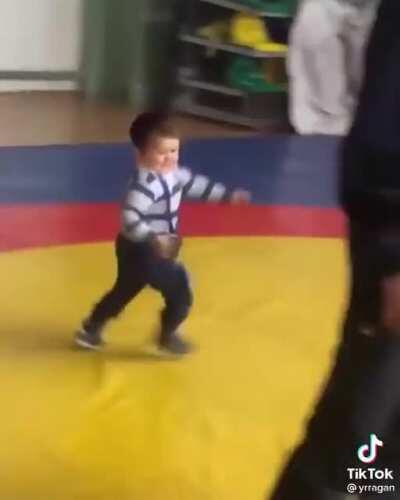 Connor McNugget delivers a mean left hook to Khabib and runs for his life!