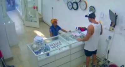 Crosspost from r/kidsarefuckingstupid