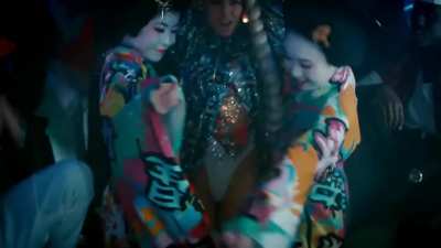 PLEASE ENJOY --> FERGIE <-- ! !!