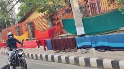 In addition to these colourful decorations, they also bless us with amazing smell of food by cooking and sleeping on footpath😍