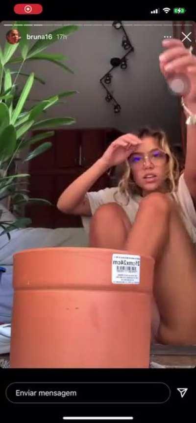 Bruna Carvalho @bruna16