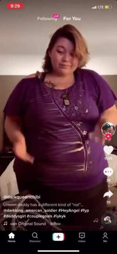 Boots + Dependas + public bdsm = cringe