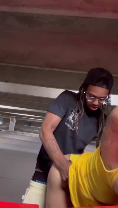 is this how they're playing rock paper scissors these days