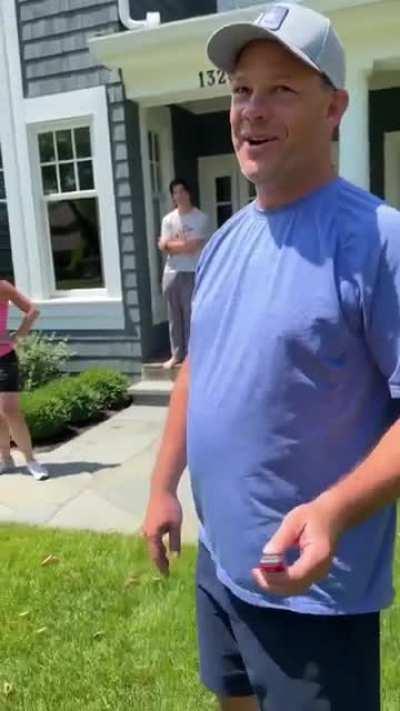 Dad reaction is priceless