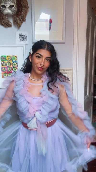 Jasmine (@jasminesherni_)