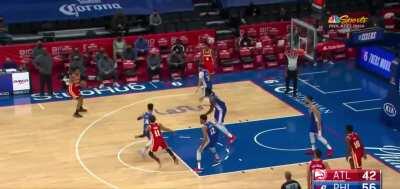 [Highlight] Simmons with the cross over followed by a steal and assist in transition