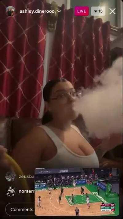 Ashley.Dineroo don’t mind the hoops in the background 😂