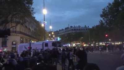 Different behavior of people in France and Poland during the Israel-Palestine war