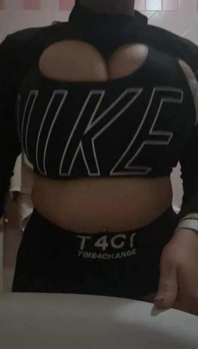 Come kiss this adorable lips