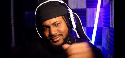 This has me dying of laughter for the past 5 minutes (spoilers to fnaf: security breach episode 2 on his channel)