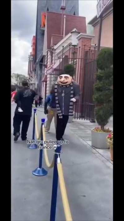 The streets of France are never recovering after thisð­ð­