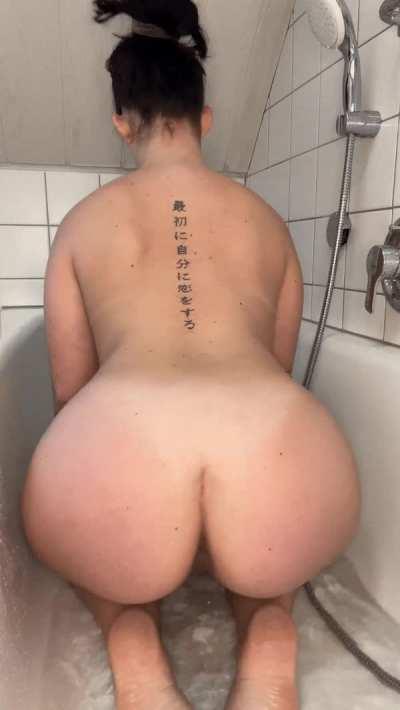 my waist is slim, but my ass defintetly is big