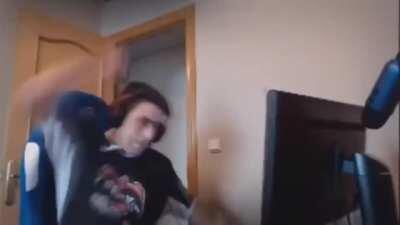 Los del discord cuando no queda pene por chupar.