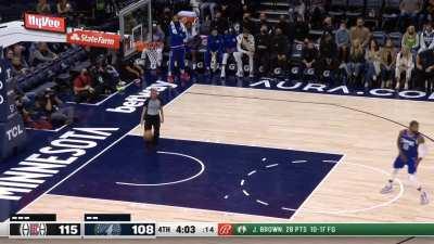 [Highlight] Luke Kennard embarrasses Beverley, drawing the tech then getting the steal for an easy dunk