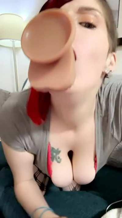 ✨Mommy Domme DEEPTHROAT Goddess 11inches!DDD Huge Big titty MILF /HOMEWRECKER !Loves getting you off and watching you Cum!Loves Roleplay,HOMEWRECKING,and Dirty filthy talk! Loves playing with her Submissives! NOW ACCEPTING BTC✨ [cam][rate][dom][gfe][sext]