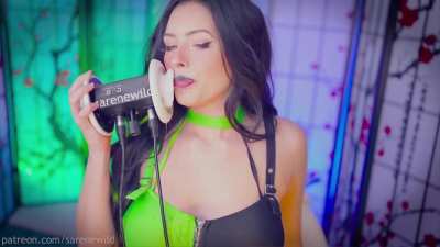 Sarenewild- Ear Licking