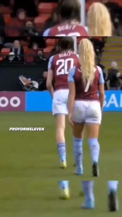 She intentionally hit her opponent.