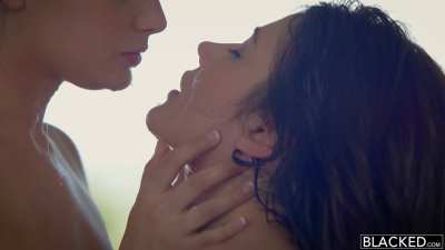 Hot cum swap while kissing