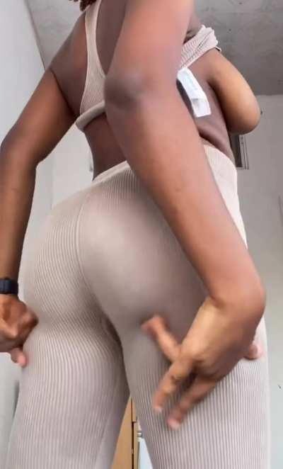 Are ebony girls appreciated here?