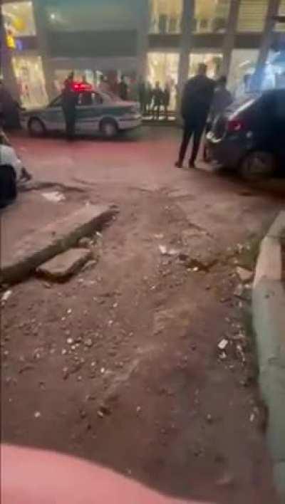 A shopping mall has no been attacked with poison gas, Ahvaz