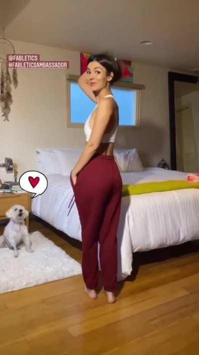 Victoria Justice Fabletics Booty
