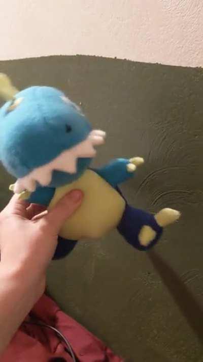 I made a Scary Monsters plushie ^.^