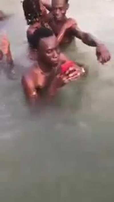 WCGW if you're phone is outdated.