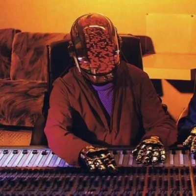 How do I make the perfect date for the guy I'm dating?