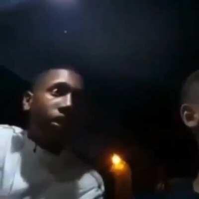 MUCA E GRENINJA DESCOLANDO AQUELE TRAVECO NA BARRA