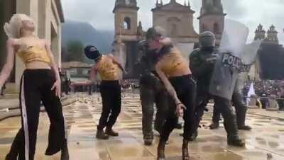 Lo mejor de todo el paro, buenísimo.