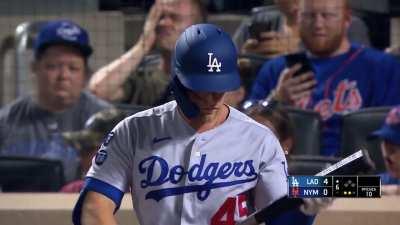 [Highlight] Matt Beaty is accidentally substituted in as a pinch hitter for Urias, no take backs.