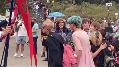 Just another day in Warsaw - anti LGBT Lannisters vs barking alternatives