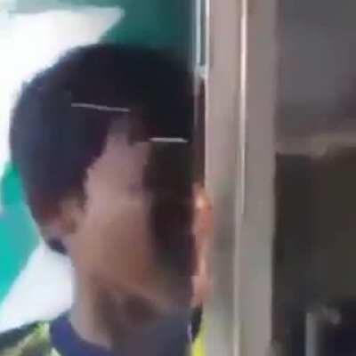 Look mom, I’m an emoji :v