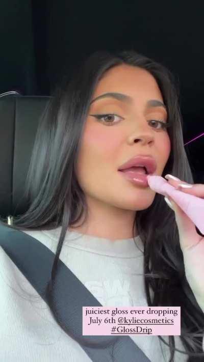 Lip Gloss promo via IG (GFY)