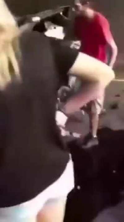 Women puts makeup on after getting into car accident