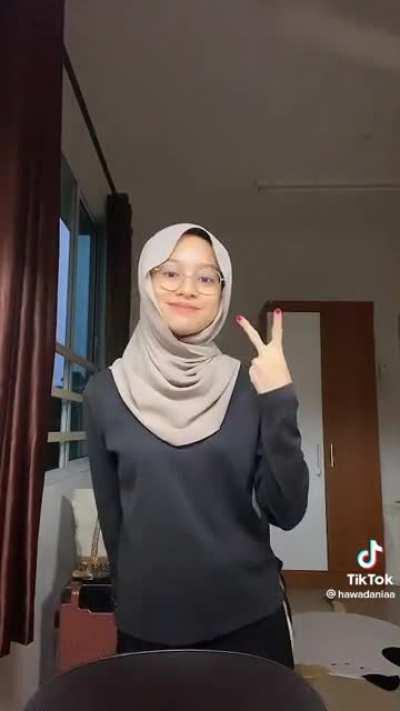 dh lh muka lawa, tekcik pulak tu😩 comel gila weyh🥵