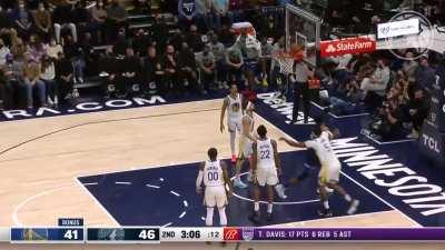 [Highlight] Warriors caught ball watching again, leads to KAT offensive rebound, lay-up and And-1 opportunity.