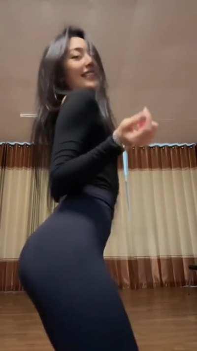 Anyone know her tiktok id?